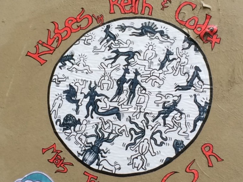 Kisses, Hommage à Keith Haring